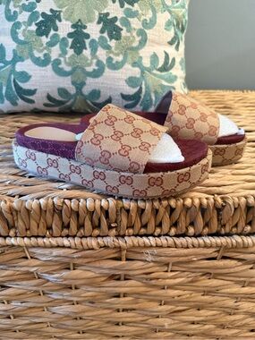 G G Canvas Slide Sandals with Burgundy Accents